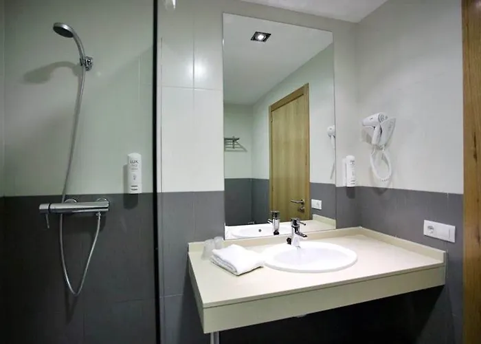 Hotel Ele Hotelandgo Arasur Ribera Baja (Alava)